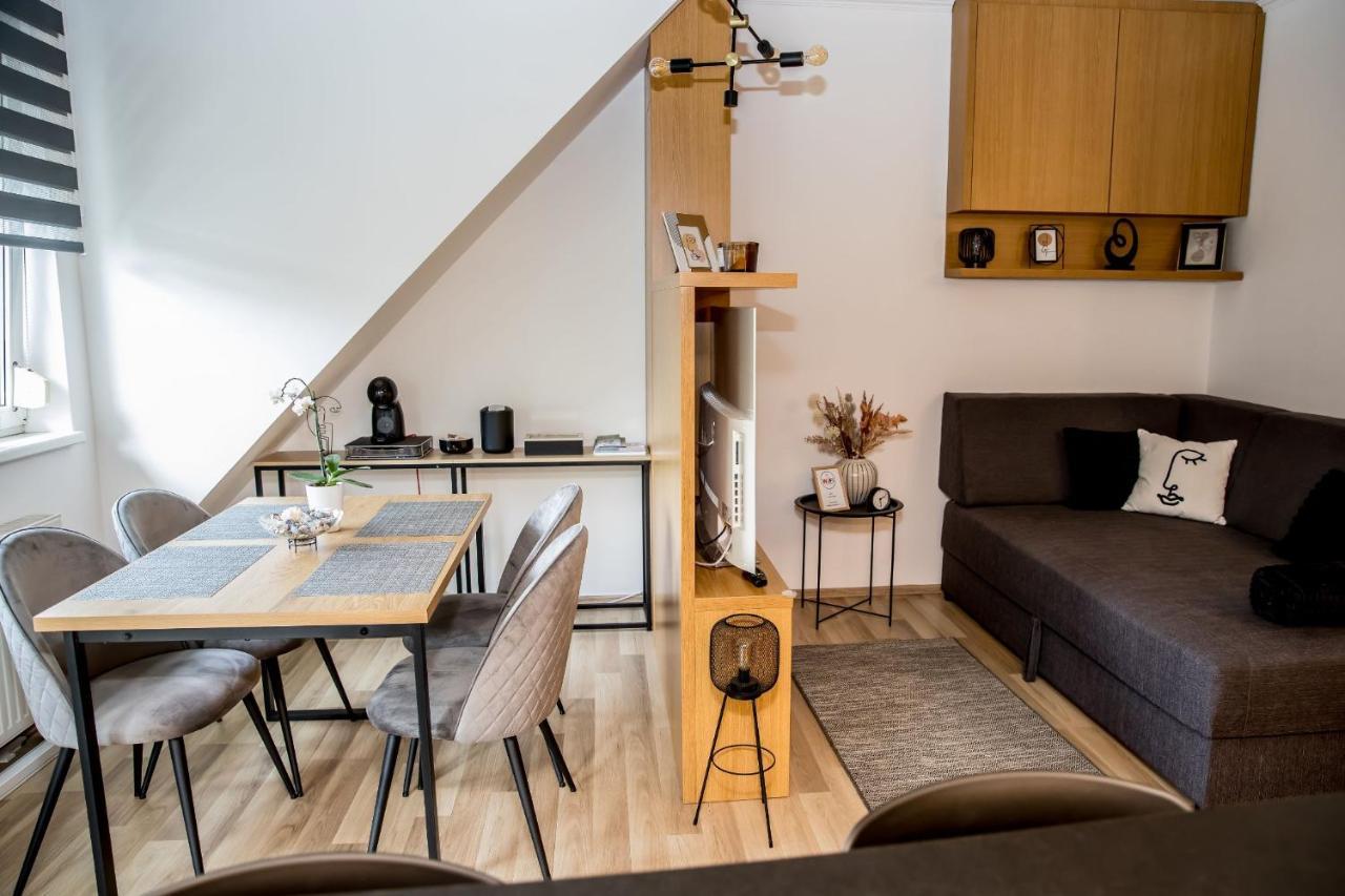 Rose Gold Apartment Zalaegerszeg Exterior foto